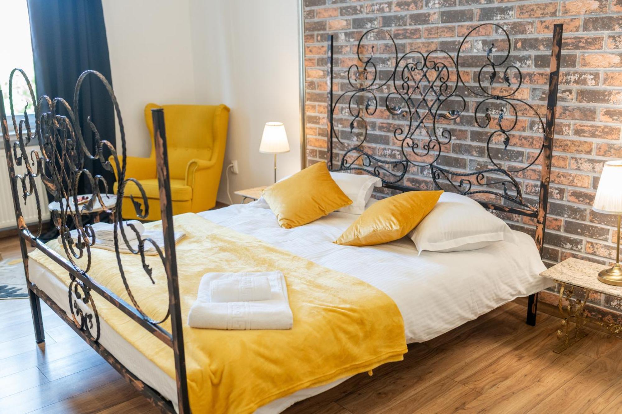 Cozy Spacious 5 Star Accommodation In The Heart Of Historic Center 克卢日-纳波卡 外观 照片